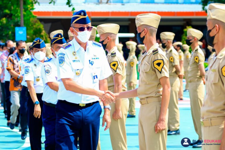 Sekolah Kedinasan di Surabaya: Pilihan Terbaik untuk Karier