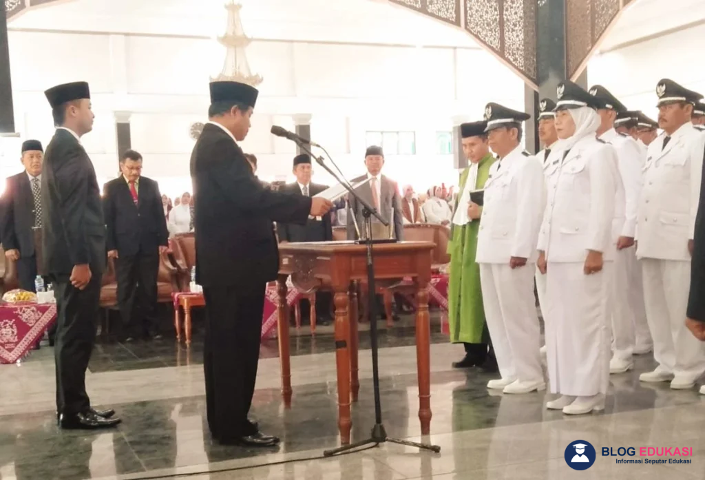 Masa Jabatan Camat